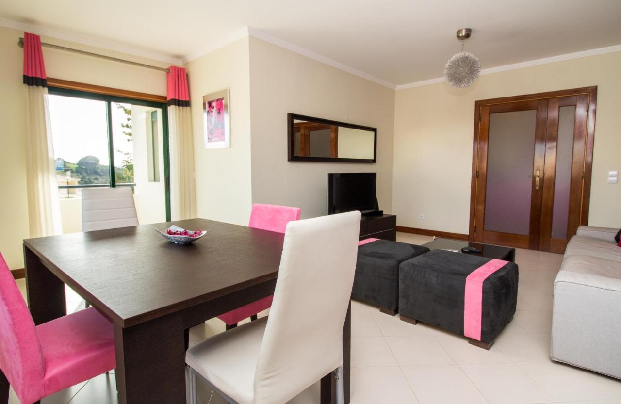 Family Apartment - Pool And Garden & Playground & Beach & Албуфейра Екстериор снимка