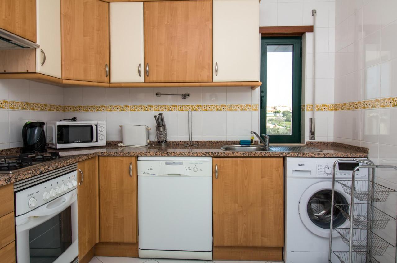 Family Apartment - Pool And Garden & Playground & Beach & Албуфейра Екстериор снимка
