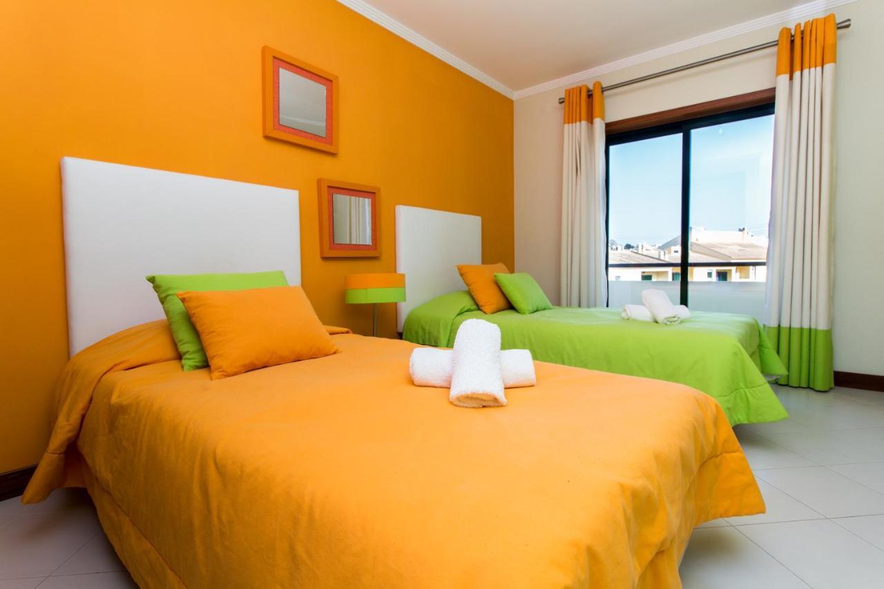 Family Apartment - Pool And Garden & Playground & Beach & Албуфейра Екстериор снимка