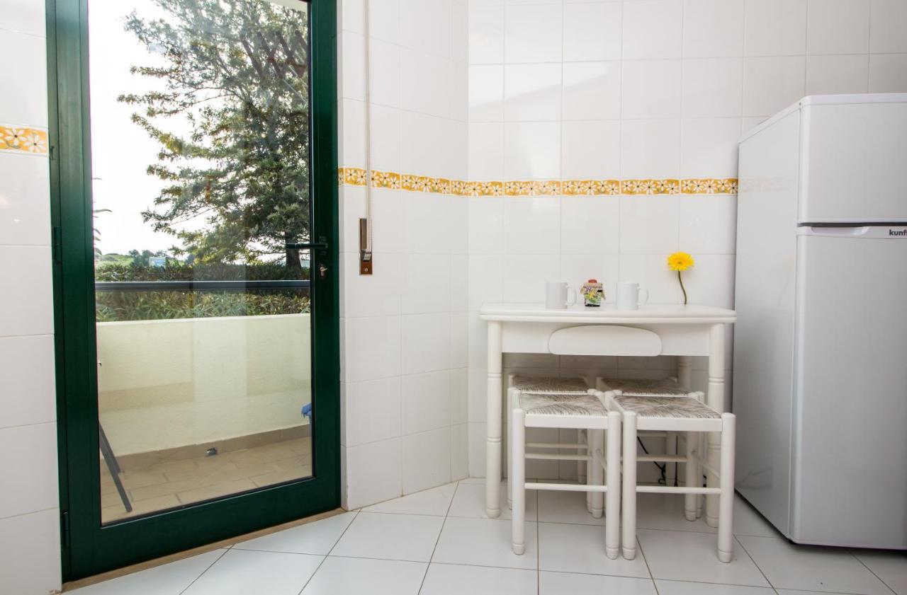 Family Apartment - Pool And Garden & Playground & Beach & Албуфейра Екстериор снимка