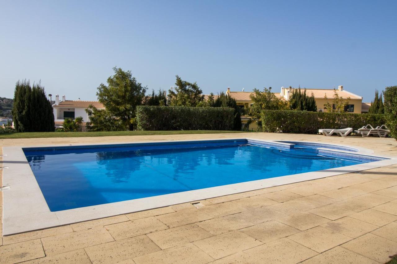 Family Apartment - Pool And Garden & Playground & Beach & Албуфейра Екстериор снимка